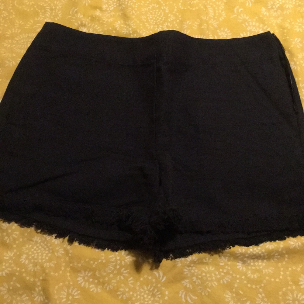 Shorts - Picture 8 of 8